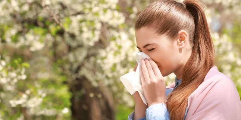 Polen Alerjisi Nedir? Polen Alerjisi Belirtileri ve Tedavi Yolları Nelerdir?